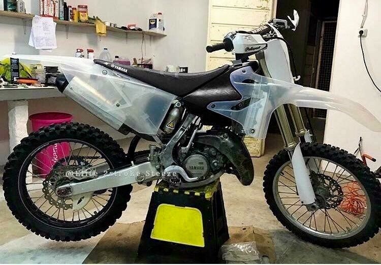 Polisport Yamaha Plastic Kit YZ 125 YZ 250 2002 - 2021 FULL RESTYLE wi 取寄せ 再設計されたボディキット POLISPORT Body Kit - Restyle - White - YZ 125/250 90900 #DRAG #14033281