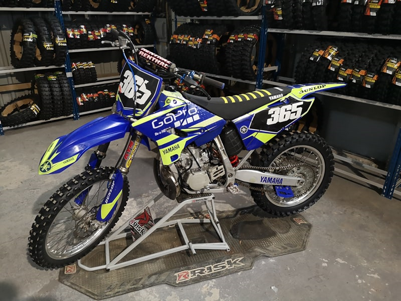KALAIR GFX Graphics Kit For Yamaha YZ125/YZ250 (2015-2021) – Swift Black, Customizable Name & Number